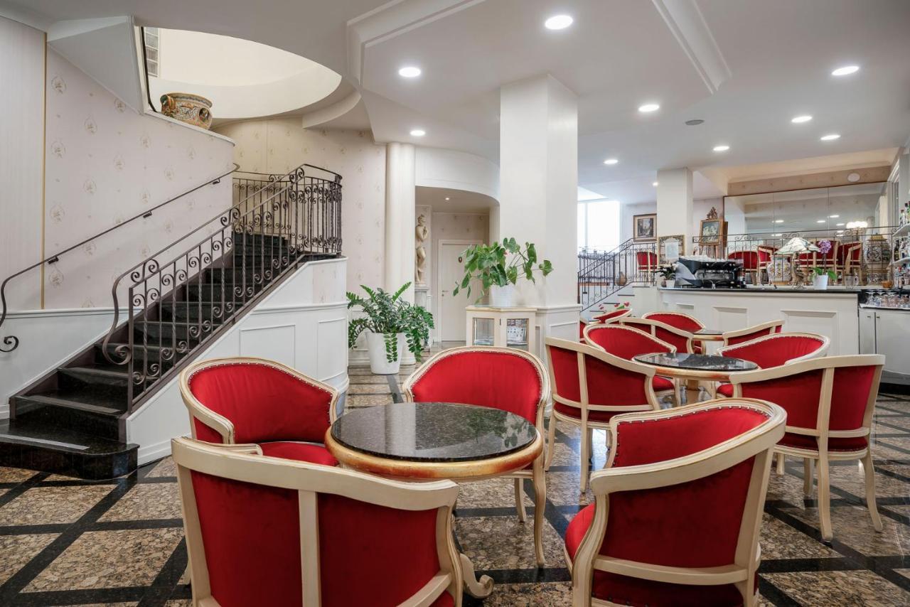 Hotel President Ріміні Екстер'єр фото