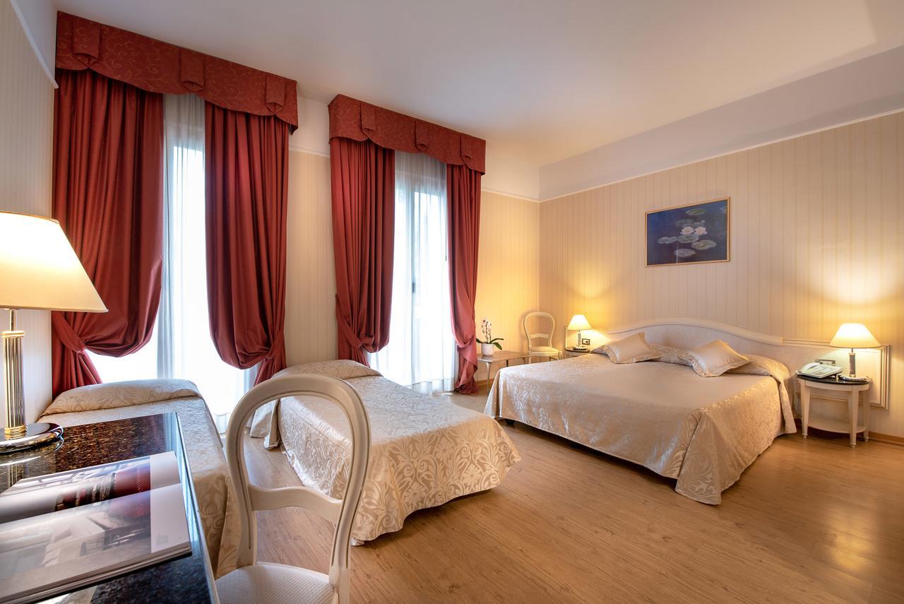 Hotel President Ріміні Екстер'єр фото